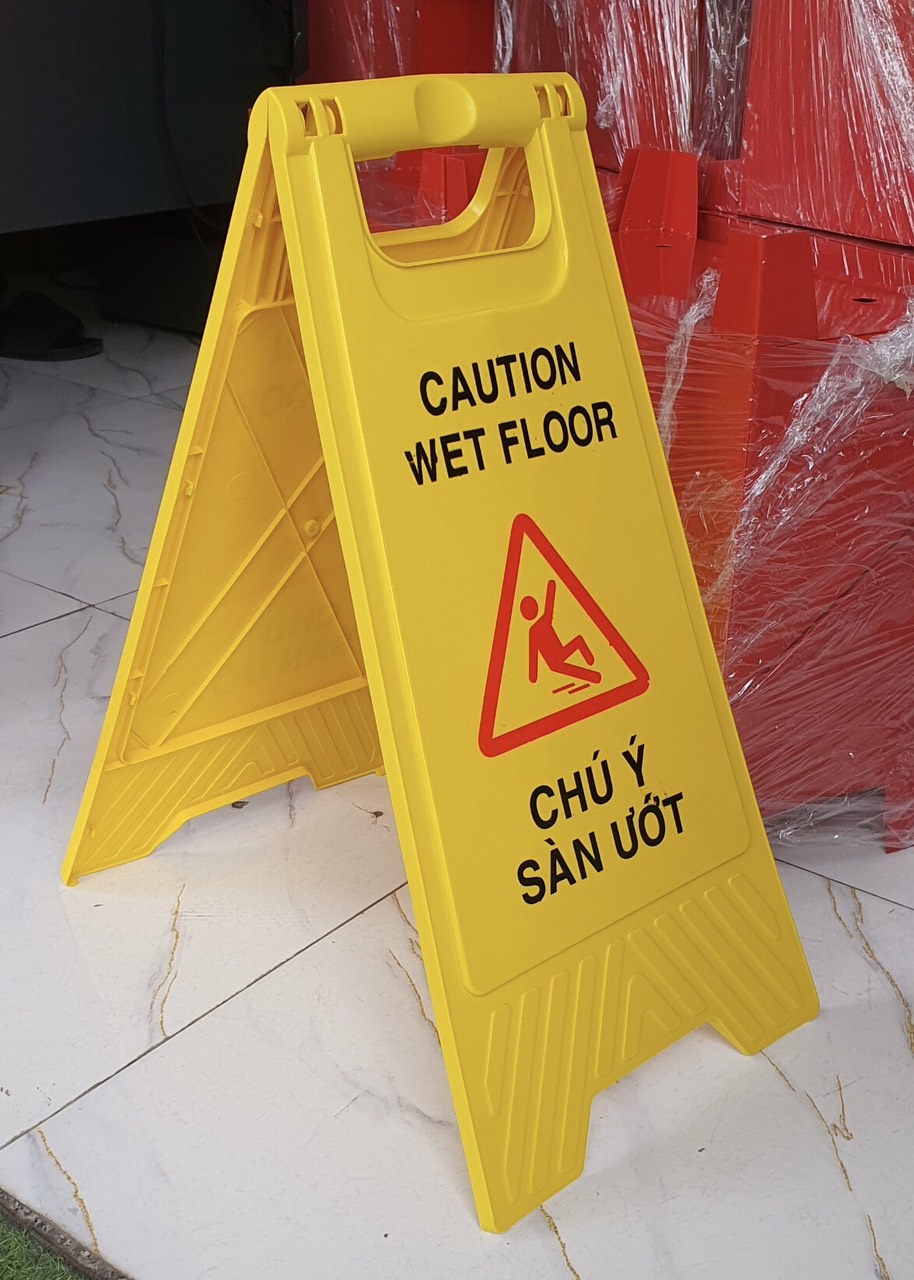 Biển cảnh báo chữ A - Dụng cụ giúp bạn giảm thiểu rủi ro không đáng có